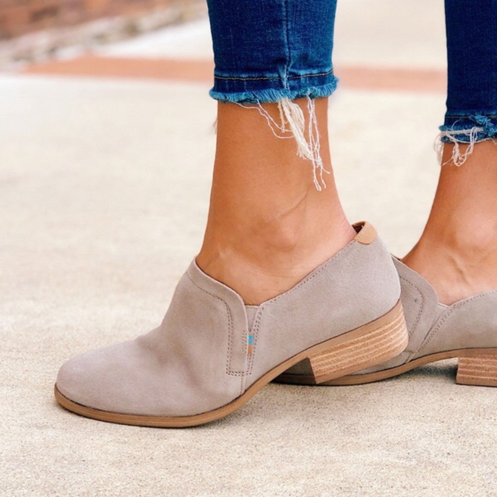 TOMS - Shaye Suede Block Heel Booties NWOT - Picture 7 of 7